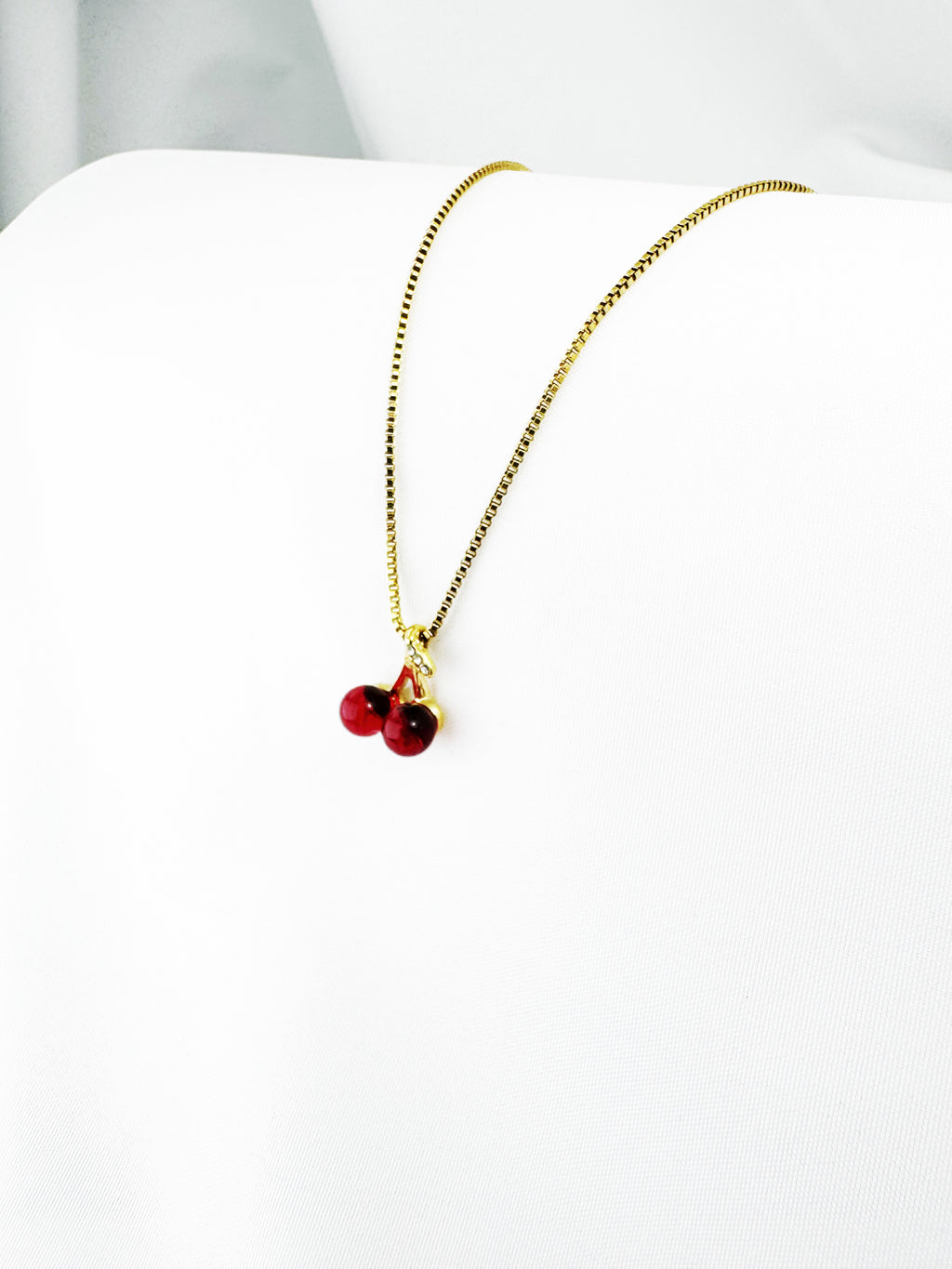 Cadena Mujer Cherry Roja /45cm