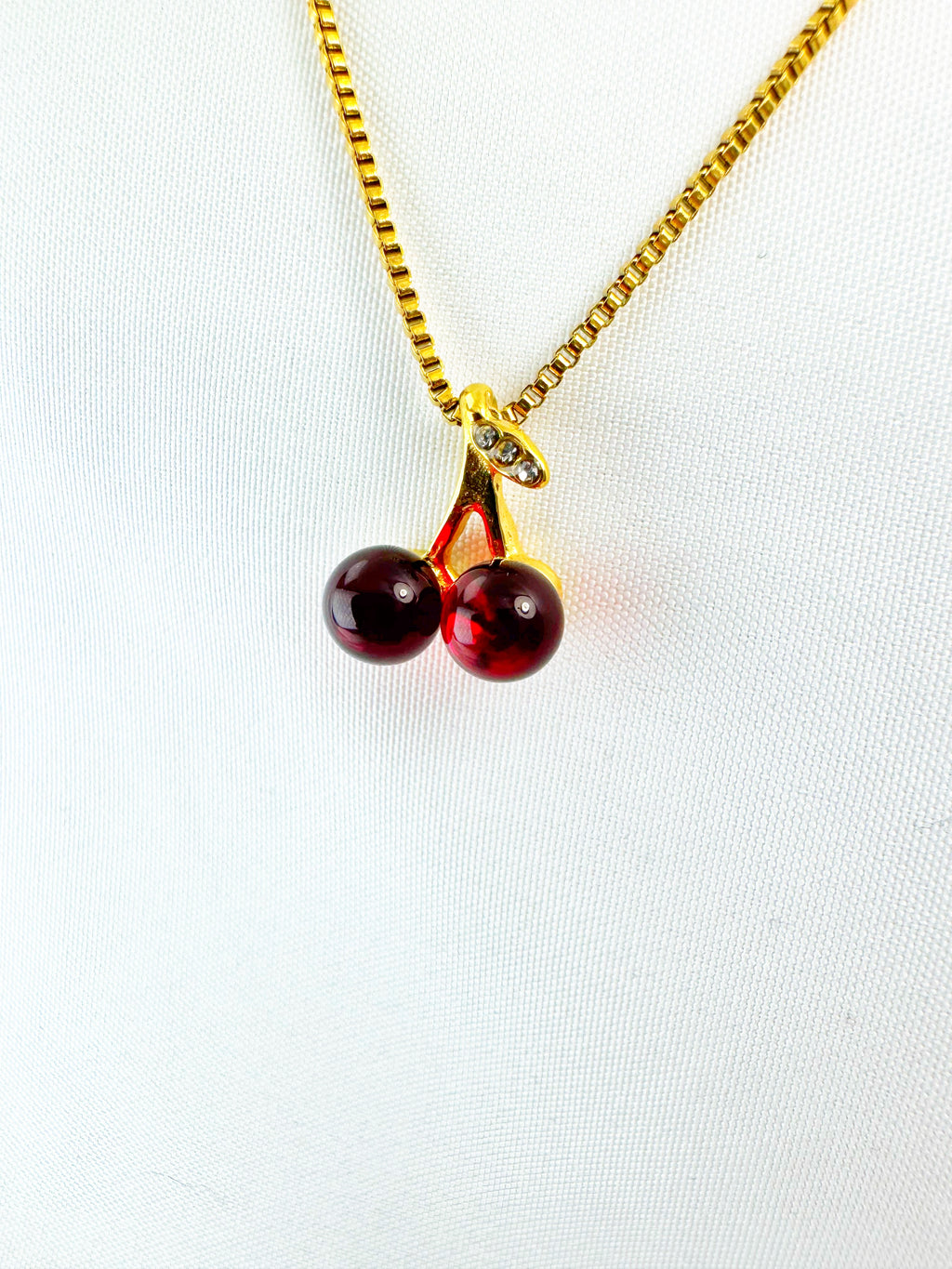 Cadena Mujer Cherry Roja /45cm